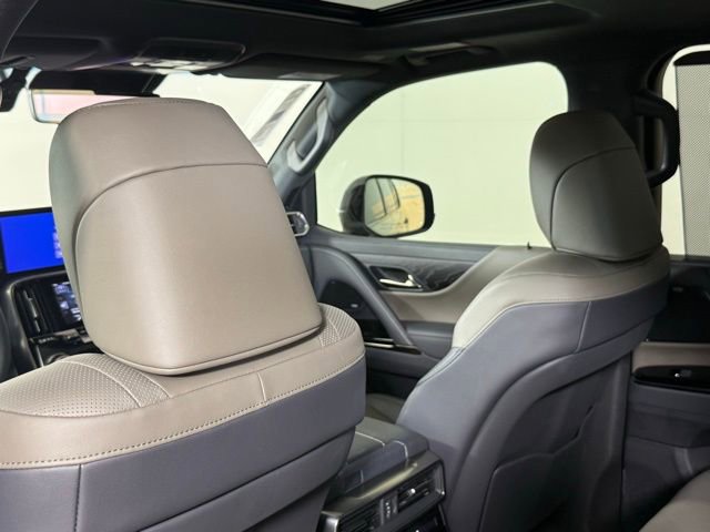 New 2025 Lexus LX 700h Overtrail image 22