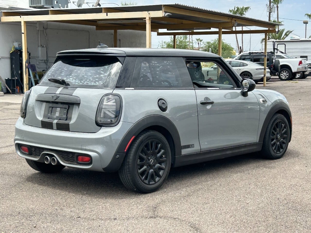 Used 2018 MINI Cooper S FWD image 3