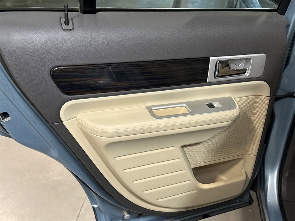 Used 2008 Lincoln MKX 2WD image 11