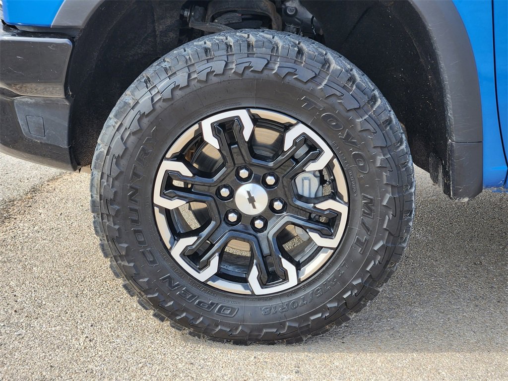 Used 2024 Chevrolet Silverado 1500 ZR2 w/ Technology Package image 10