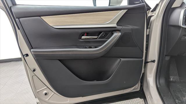 Used 2024 MAZDA CX-90 Plug-In Hybrid w/ Premium Pkg image 13