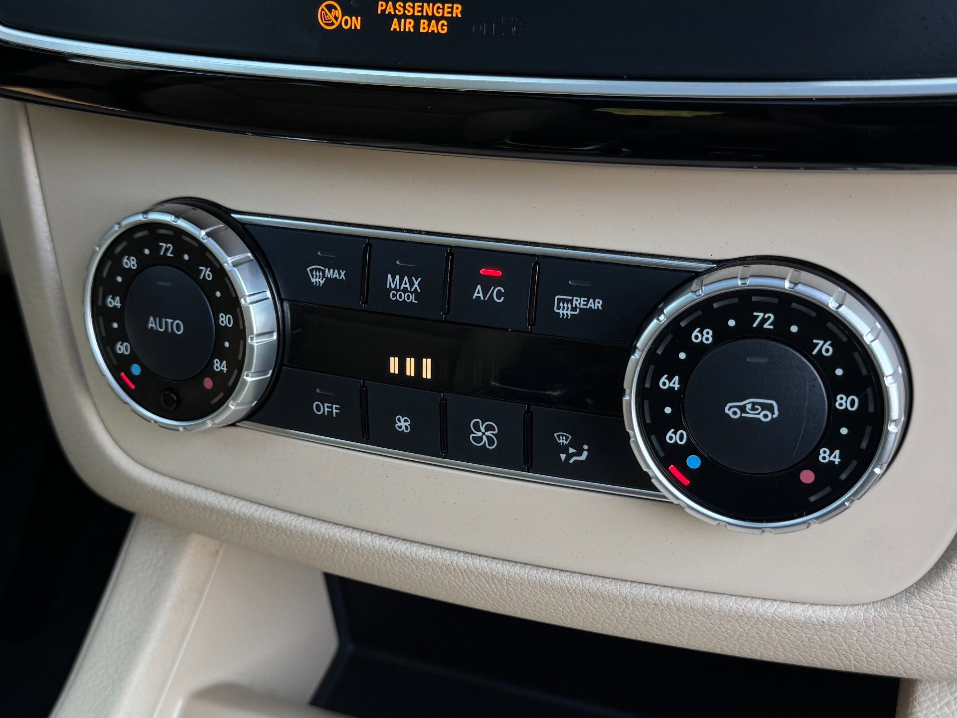 Used 2018 Mercedes-Benz GLE 350 4MATIC image 34