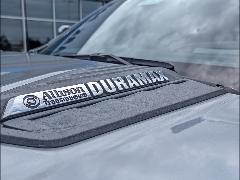 Used 2024 Chevrolet Silverado 2500 High Country w/ High Country Premium Package AWD/4WD image 13
