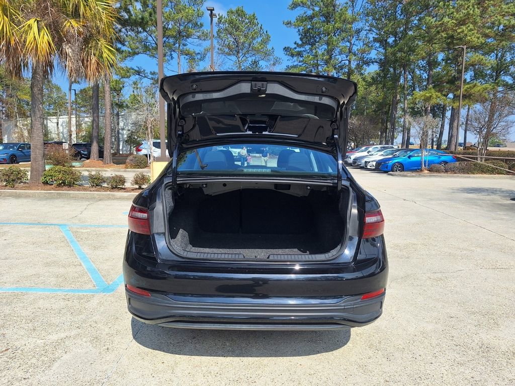 Used 2024 Volkswagen Jetta S image 25