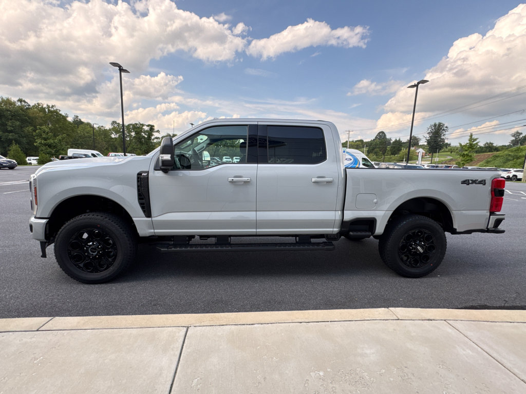 New 2026 Ford F250 XLT w/ XLT Premium Package AWD/4WD image 13