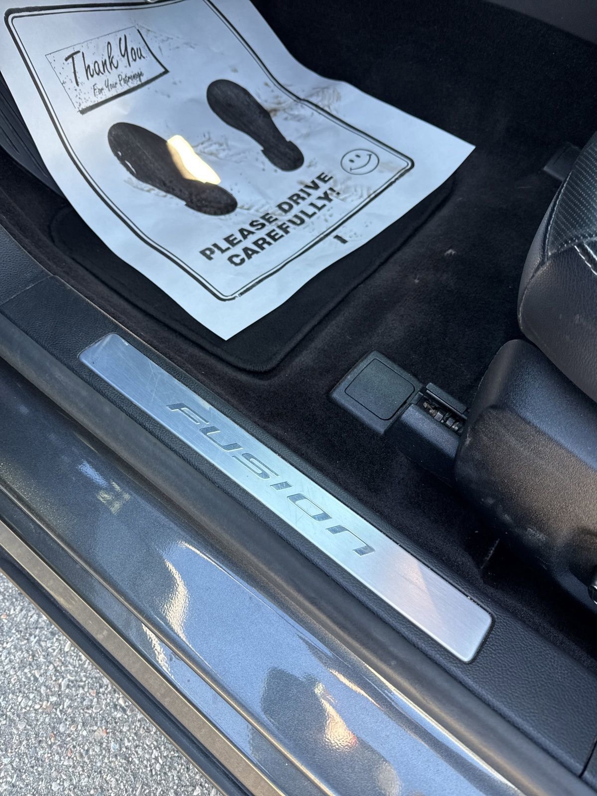 Used 2017 Ford Fusion Titanium image 11