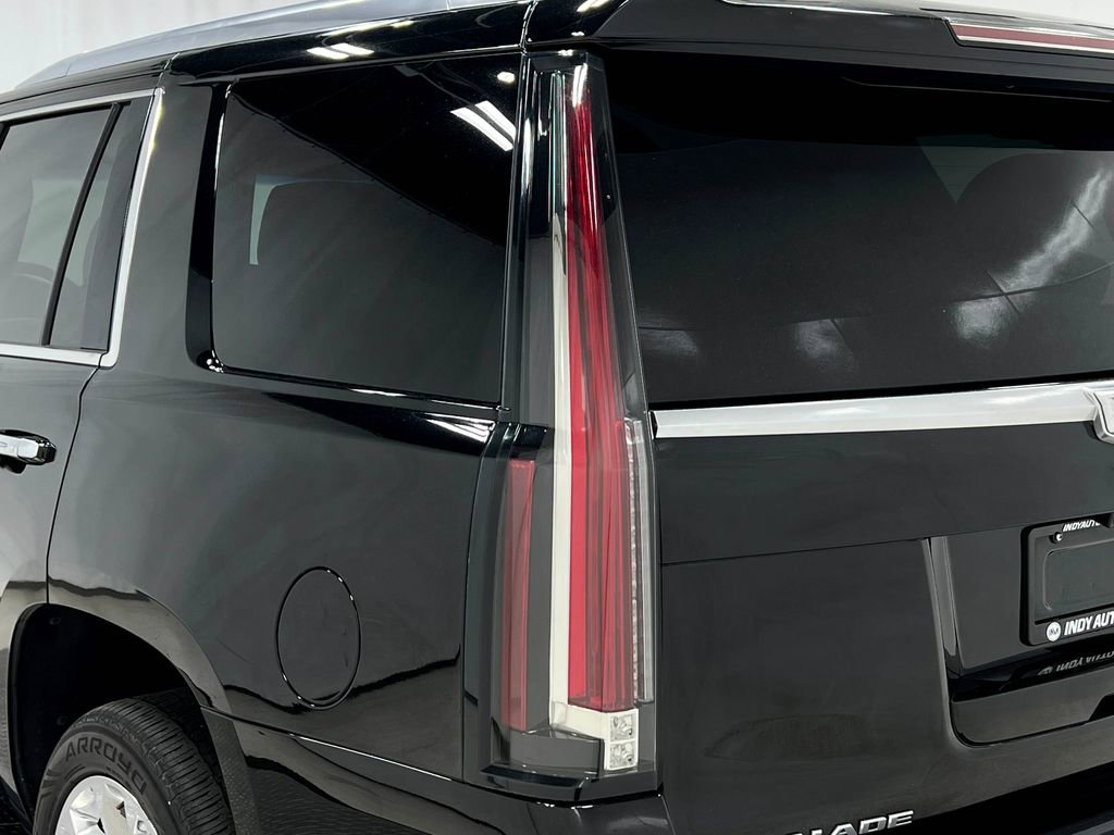 Used 2018 Cadillac Escalade Premium Luxury w/ LPO, Radiant Package AWD/4WD image 41