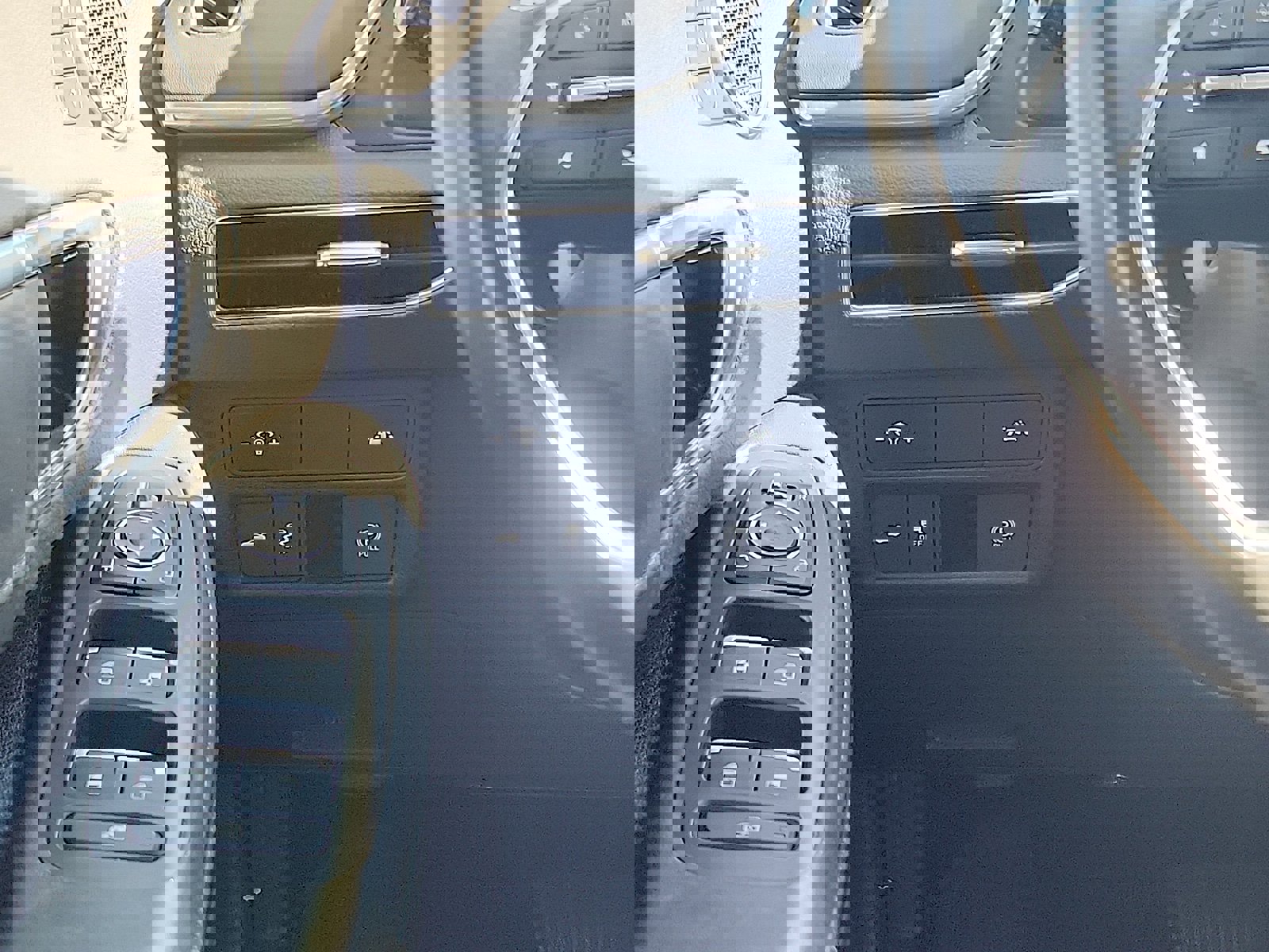 Used 2020 Hyundai Sonata Limited image 13