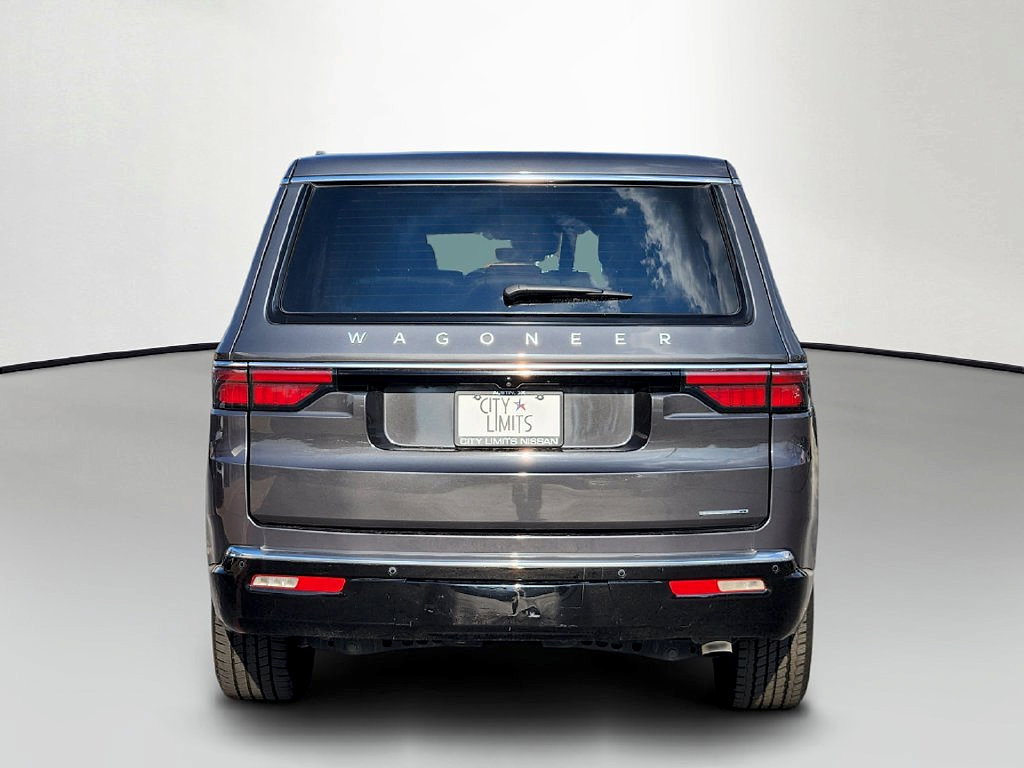 Used 2024 Jeep Wagoneer Series II w/ Flexible Seating Group AWD/4WD image 6