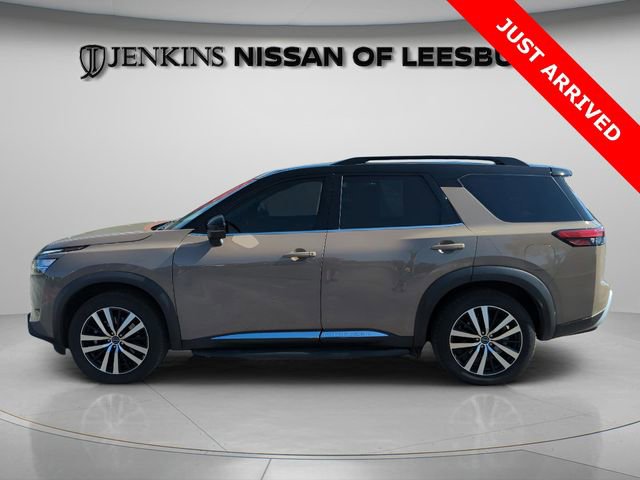 Certified 2023 Nissan Pathfinder Platinum image 11
