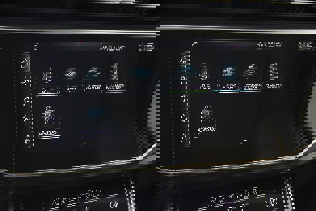 Used 2021 Audi Q7 3.0T Prestige w/ Prestige Package image 38