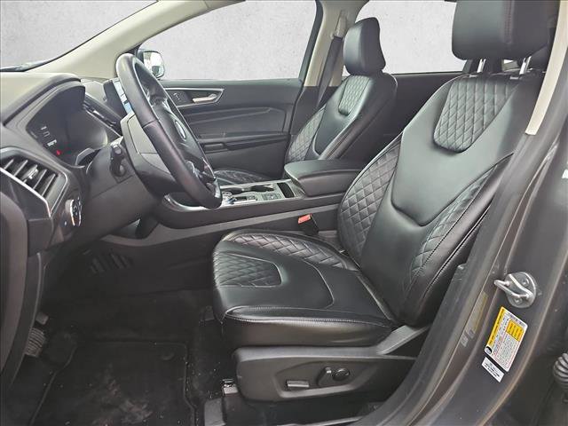 Used 2023 Ford Edge Titanium image 12