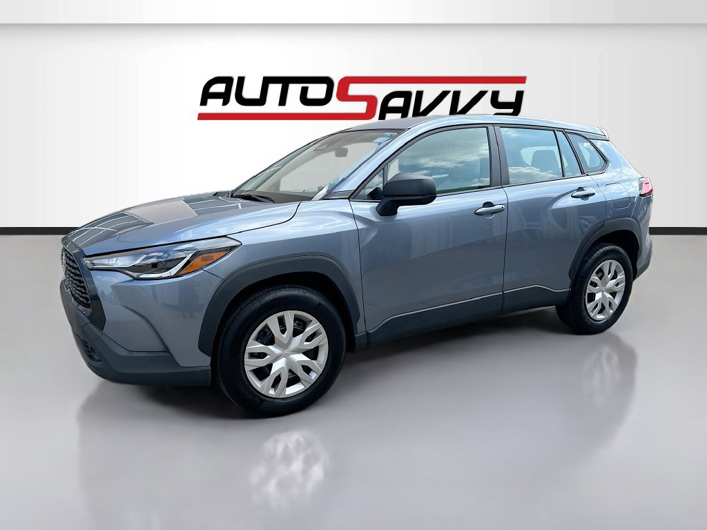 Used 2025 Toyota Corolla Cross L FWD image 3