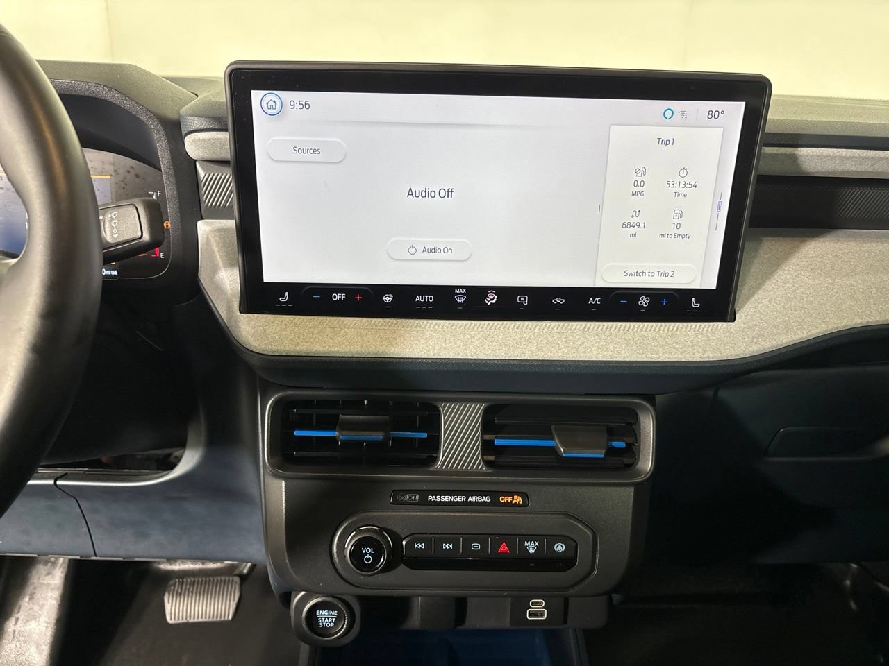 Used 2025 Ford Maverick XLT w/ XLT Luxury Package AWD/4WD image 16