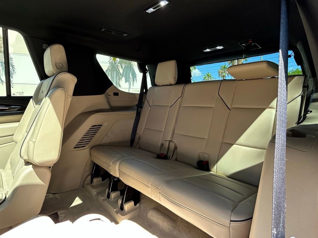 Used 2023 Cadillac Escalade Premium Luxury w/ Performance Package AWD/4WD image 67