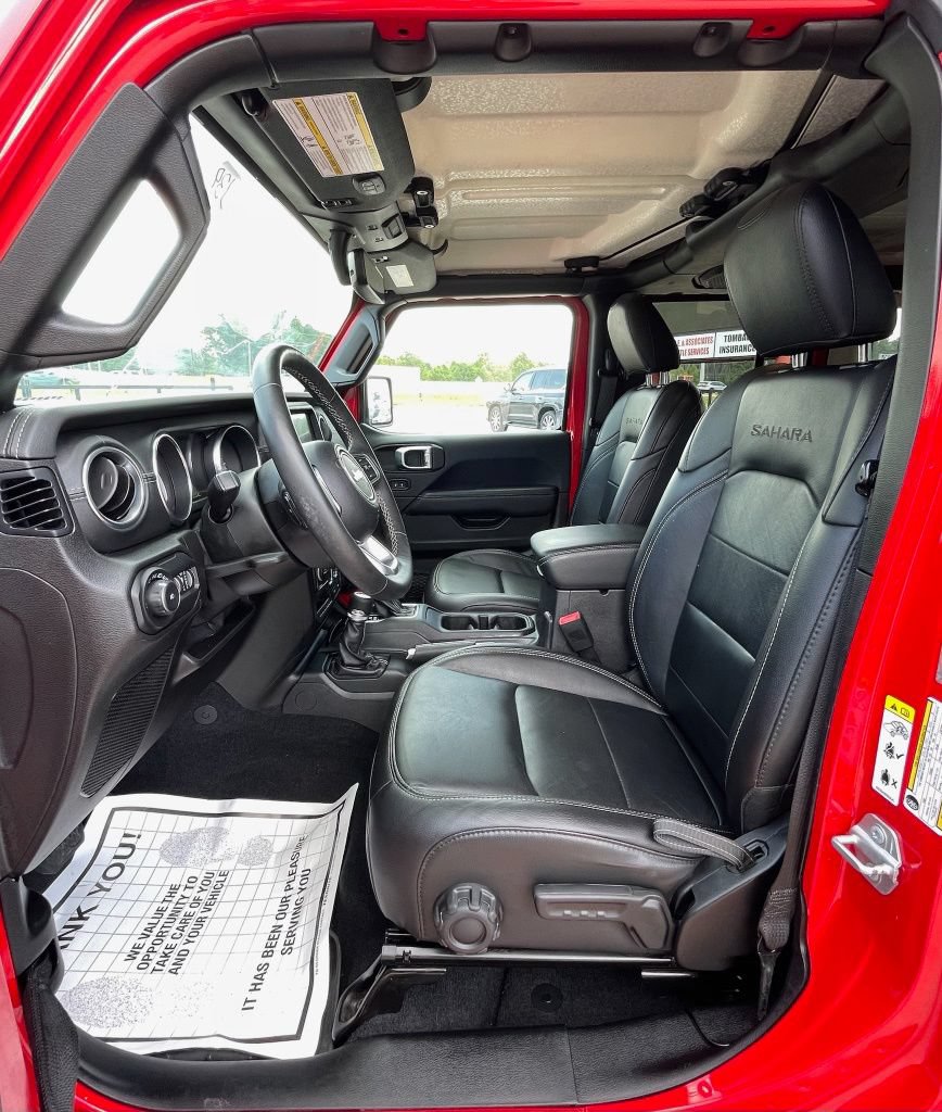 Used 2019 Jeep Wrangler Unlimited Sahara AWD/4WD image 16