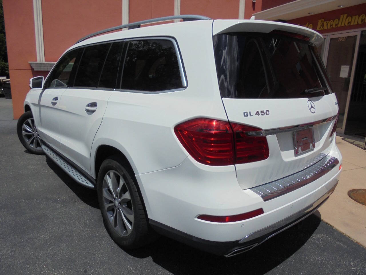 Used 2015 Mercedes-Benz GL 450 4MATIC w/ Lighting Package image 24