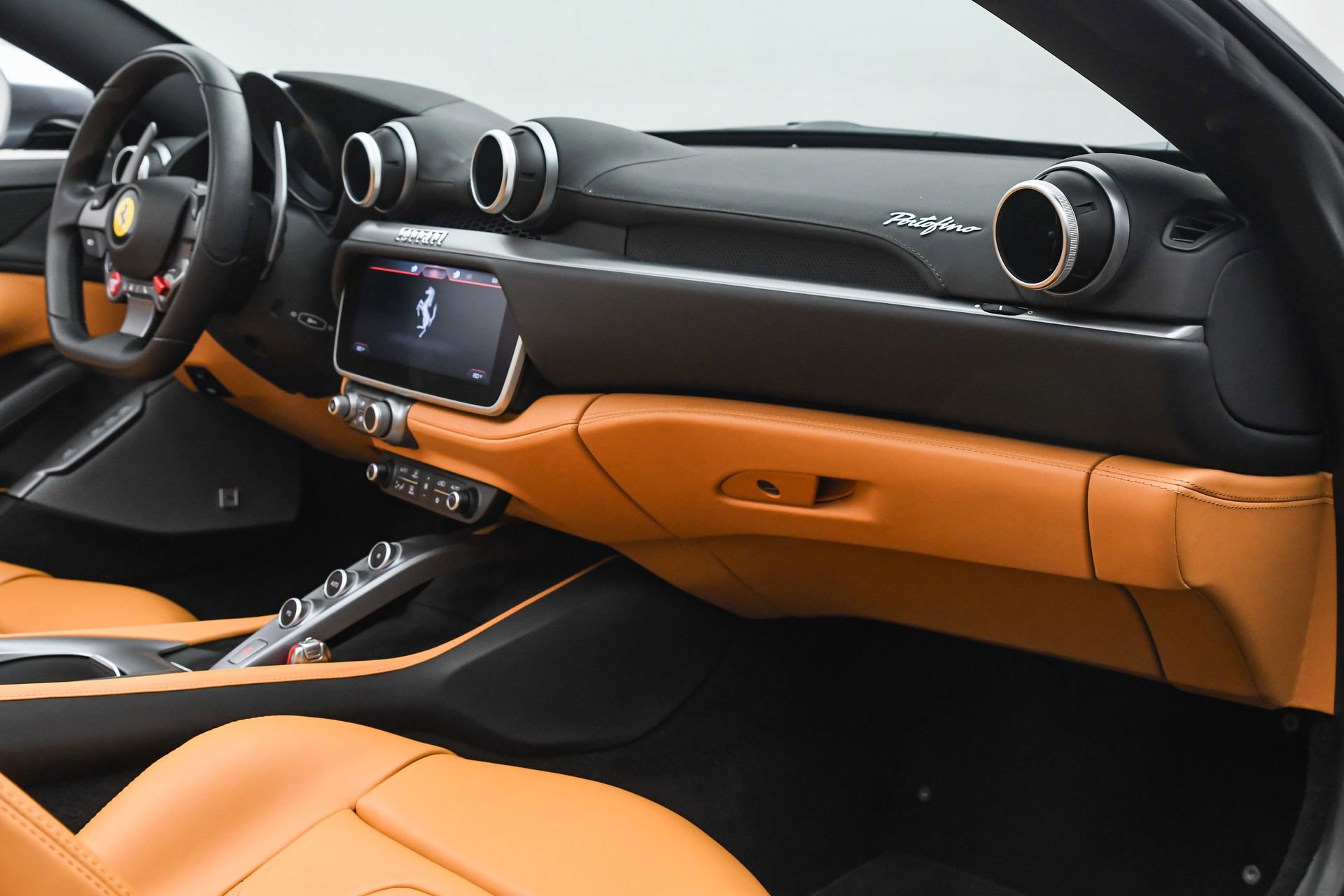 Used 2019 Ferrari Portofino image 20