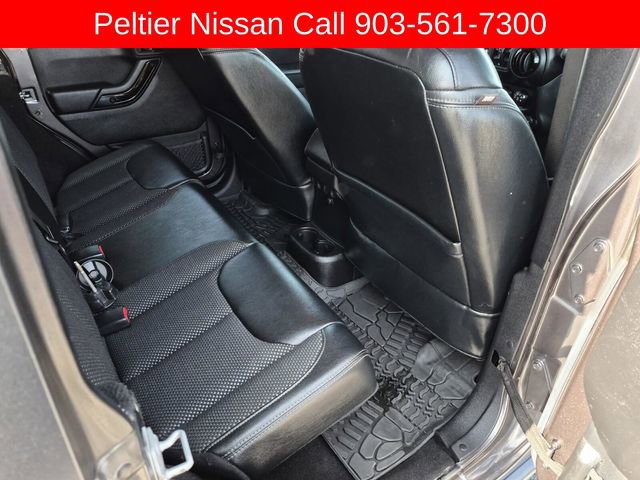 Used 2016 Jeep Wrangler Unlimited Sahara image 14