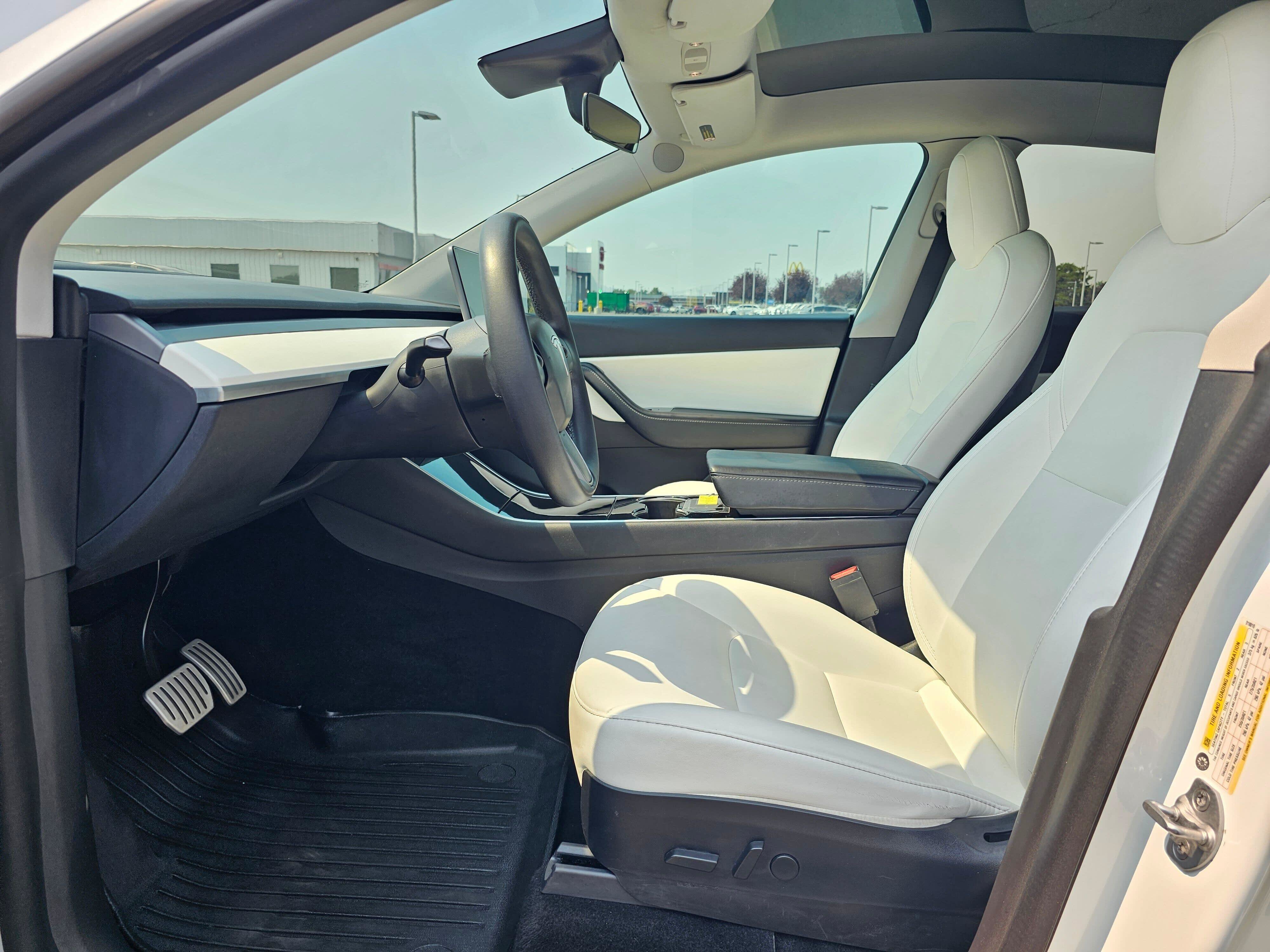 Used 2020 Tesla Model Y Performance AWD/4WD image 19