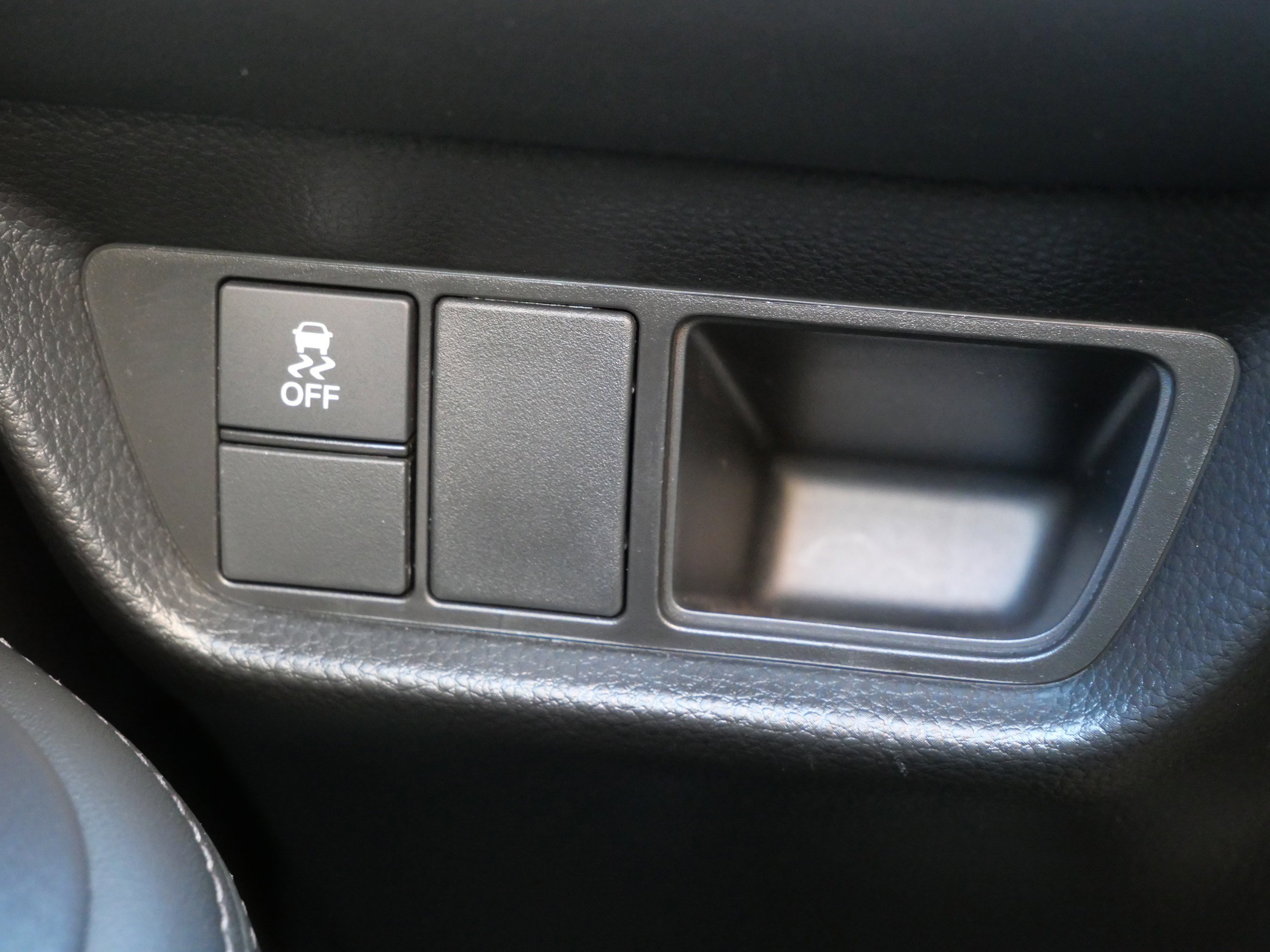 Certified 2025 Honda HR-V EX-L image 24