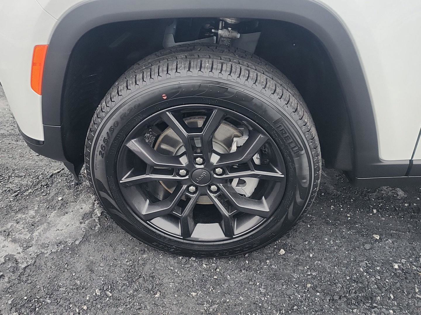 New 2025 Jeep Grand Cherokee L Limited image 9