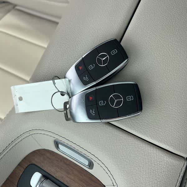 Used 2024 Mercedes-Benz GLS 450 4MATIC image 16