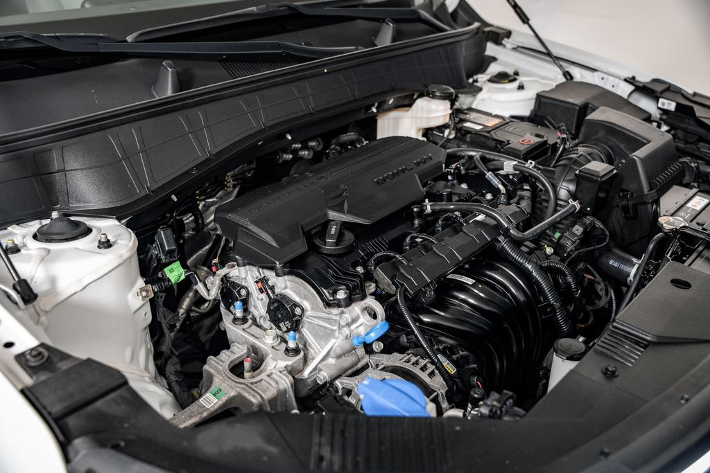 Certified 2025 Hyundai Kona SEL FWD image 34
