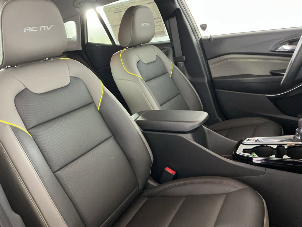 New 2026 Chevrolet Trax ACTIV w/ Driver Confidence Package FWD image 12