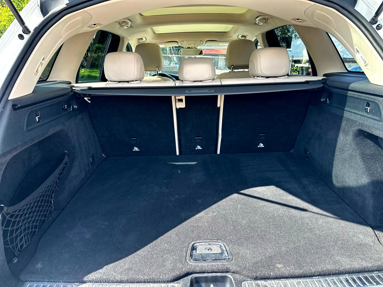 Used 2018 Mercedes-Benz GLC 300 4MATIC image 36