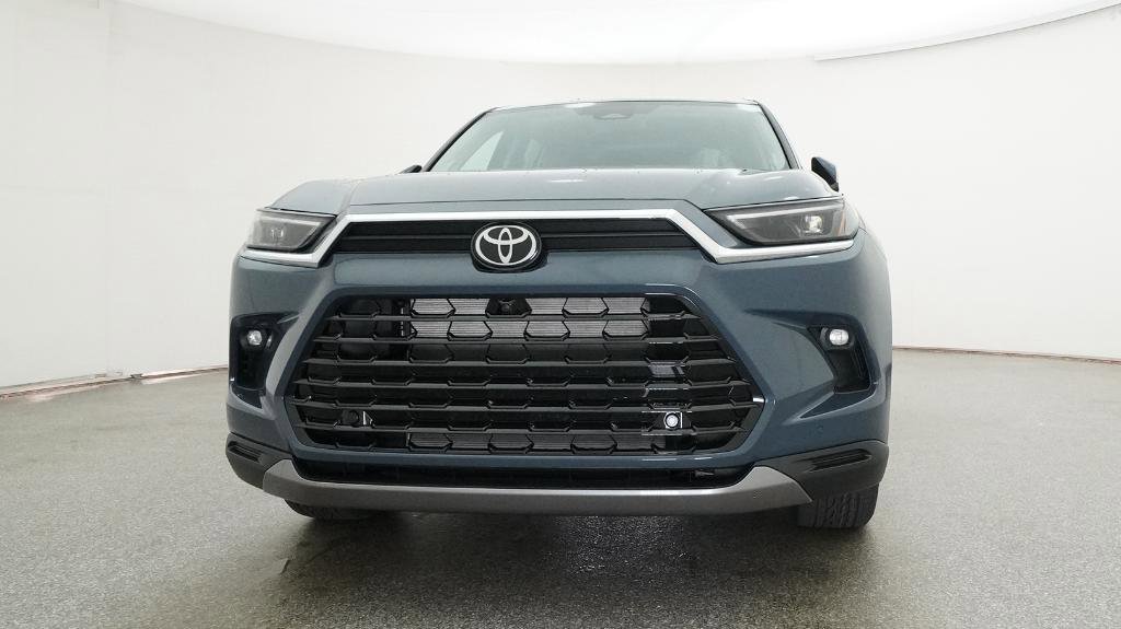 New 2026 Toyota Grand Highlander AWD image 18