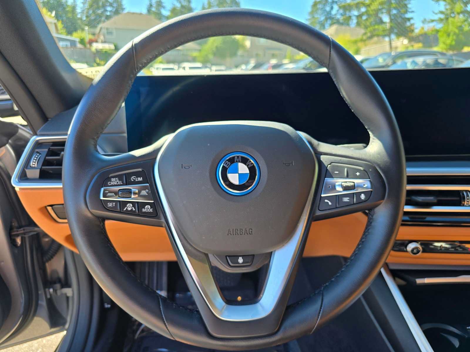 Used 2023 BMW i4 eDrive40 RWD image 23