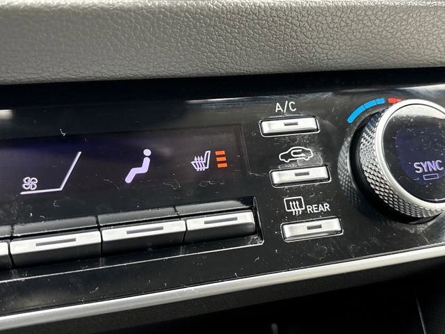 Used 2023 Hyundai Sonata SEL w/ Preferred Accessory Package image 17