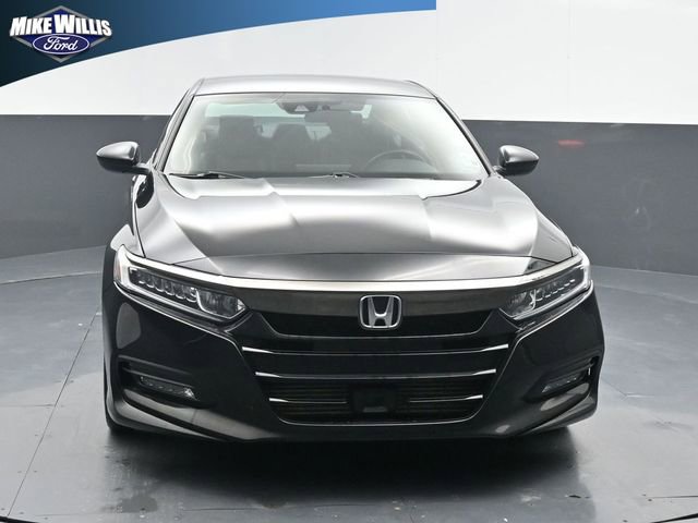 Used 2018 Honda Accord Sport image 2