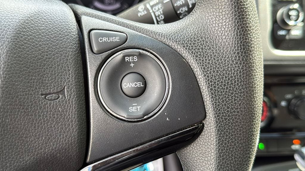 Used 2021 Honda HR-V LX image 13
