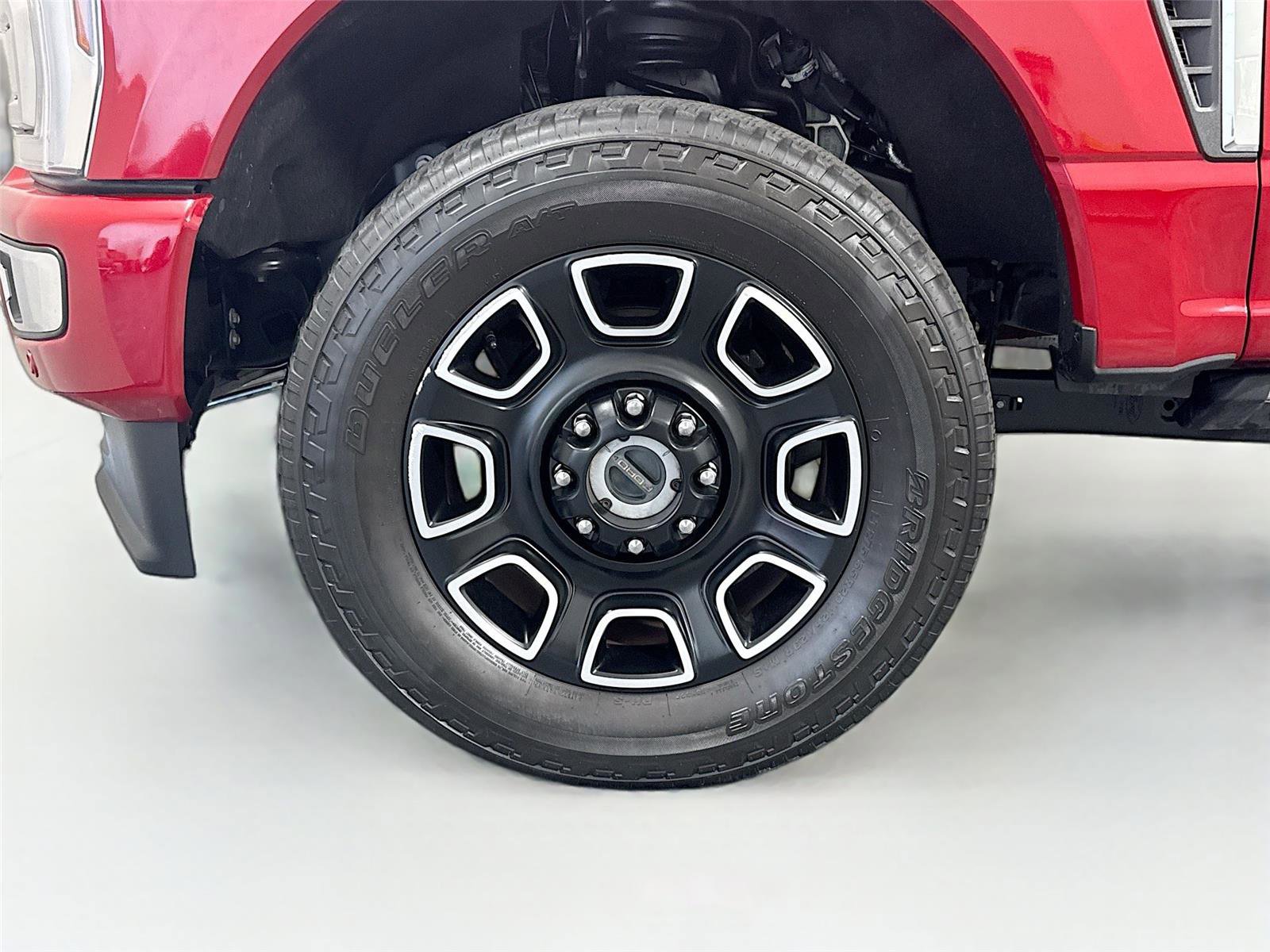 Used 2024 Ford F350 Platinum AWD/4WD image 32