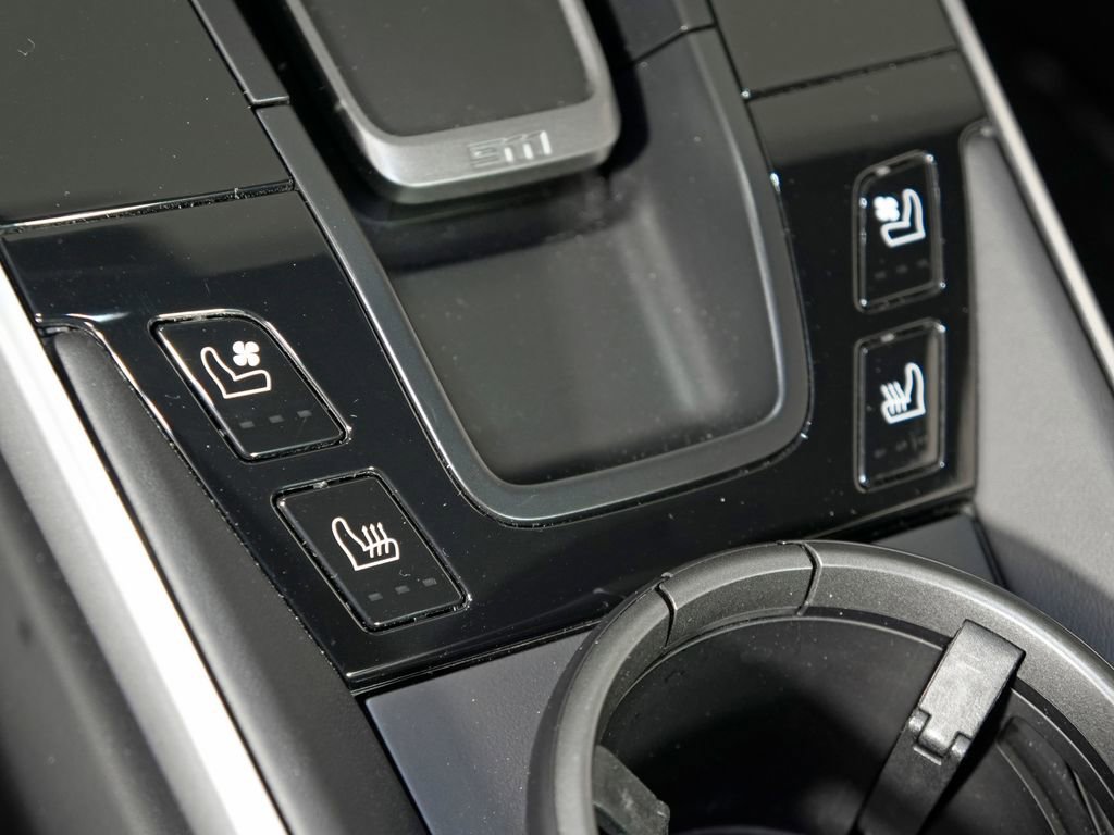 Certified 2024 Porsche 911 Turbo S AWD/4WD image 38