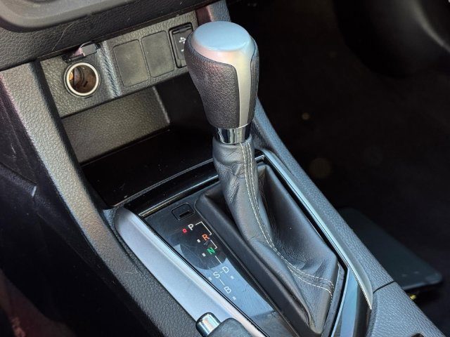 Used 2016 Toyota Corolla LE FWD image 18
