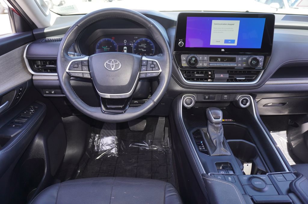 Certified 2024 Toyota Grand Highlander FWD image 13