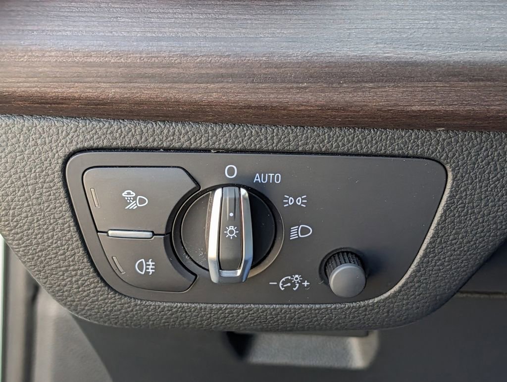 Used 2022 Audi Q5 2.0T Premium image 23