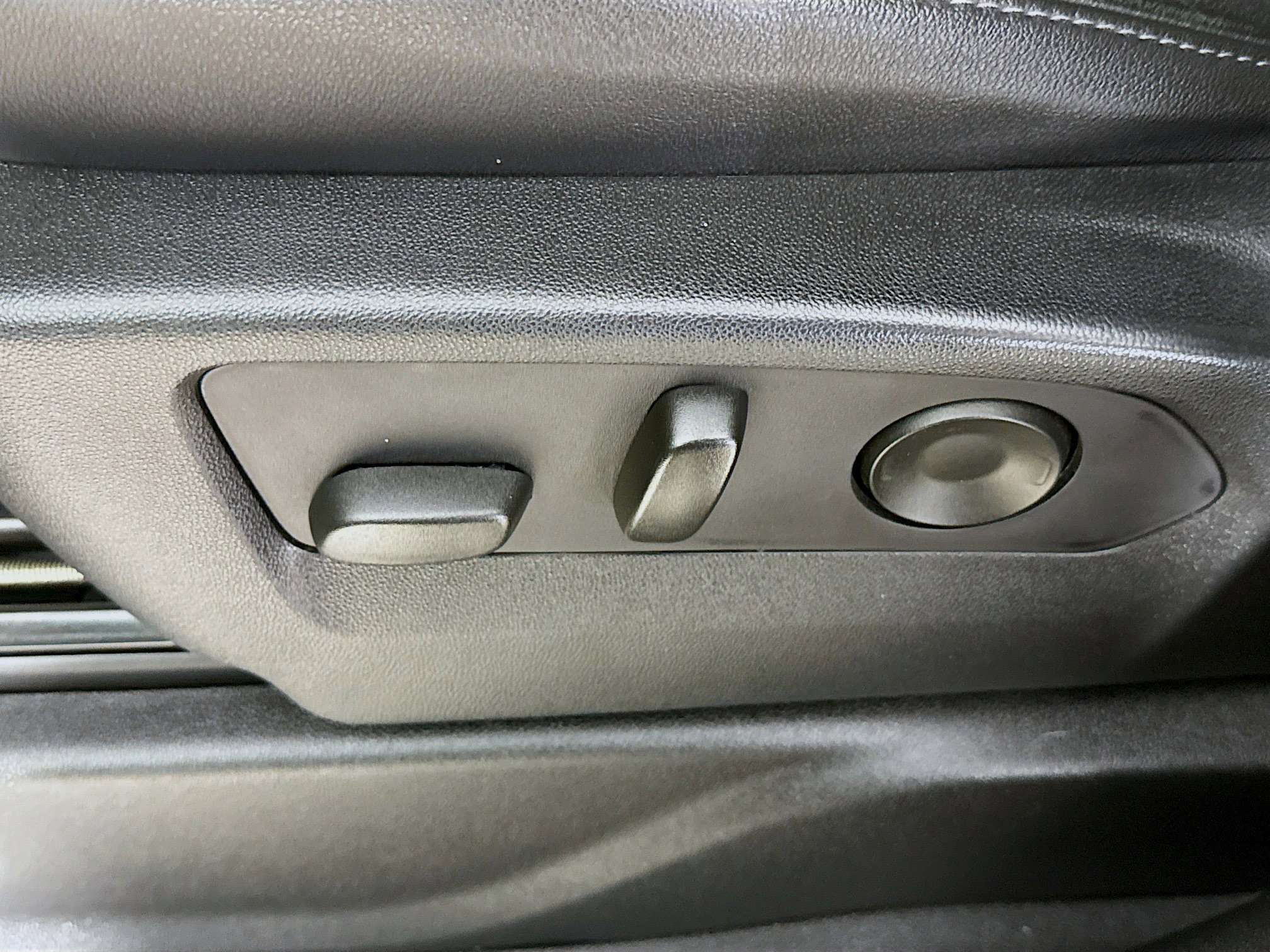 Used 2021 Chevrolet Tahoe LT AWD/4WD image 22