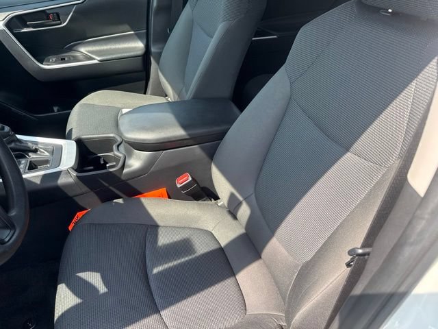Used 2024 Toyota RAV4 LE AWD/4WD image 24