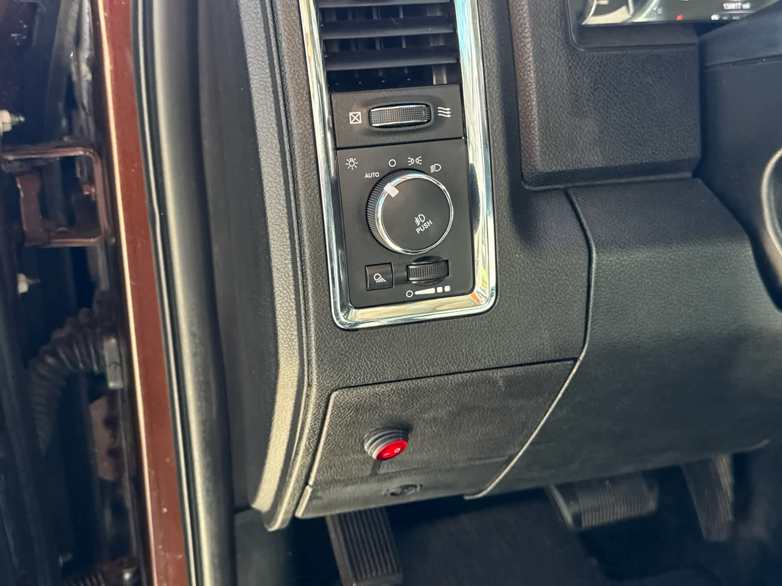 Used 2015 RAM 2500 Power Wagon Laramie image 12