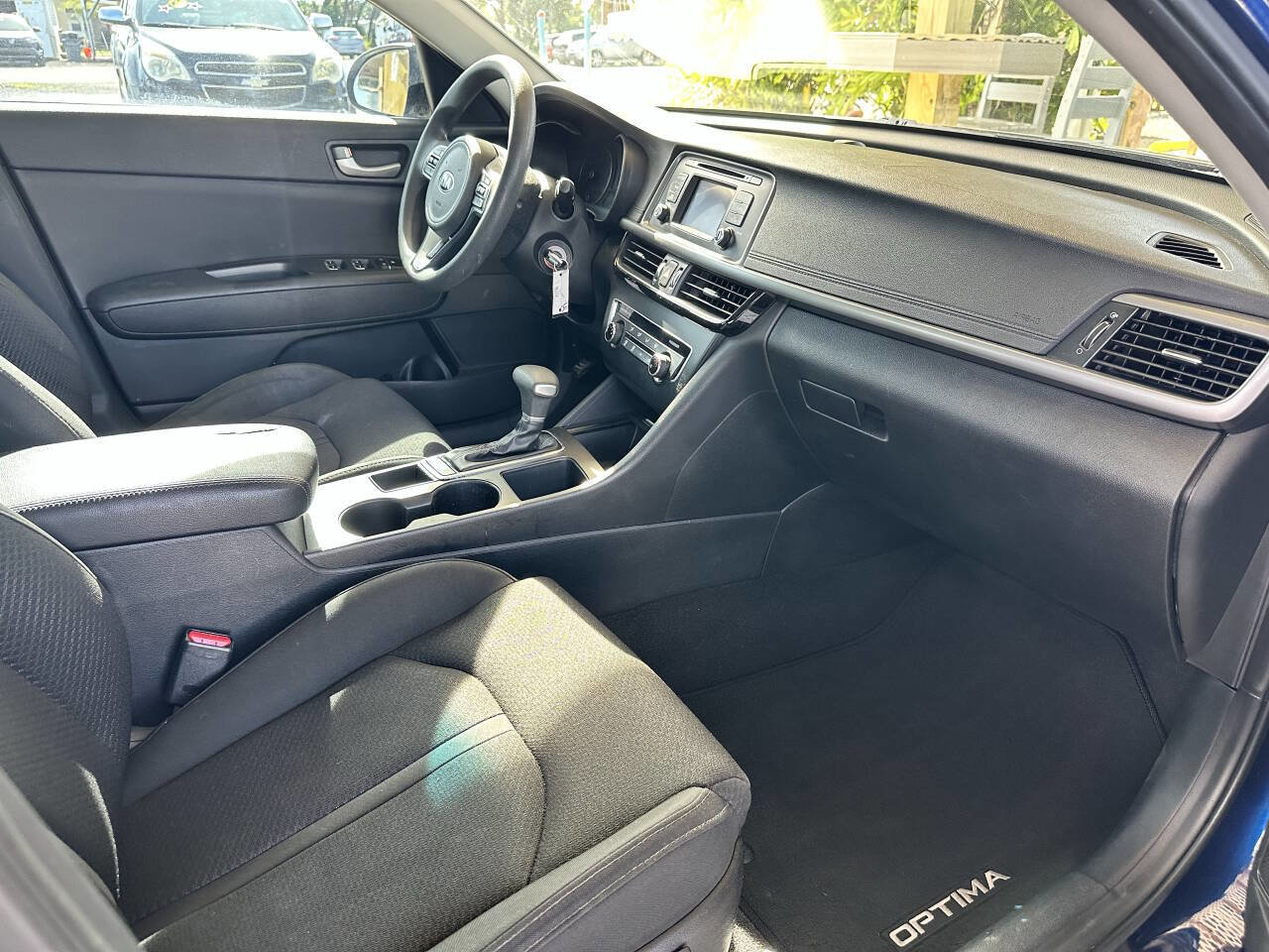 Used 2017 Kia Optima LX image 19