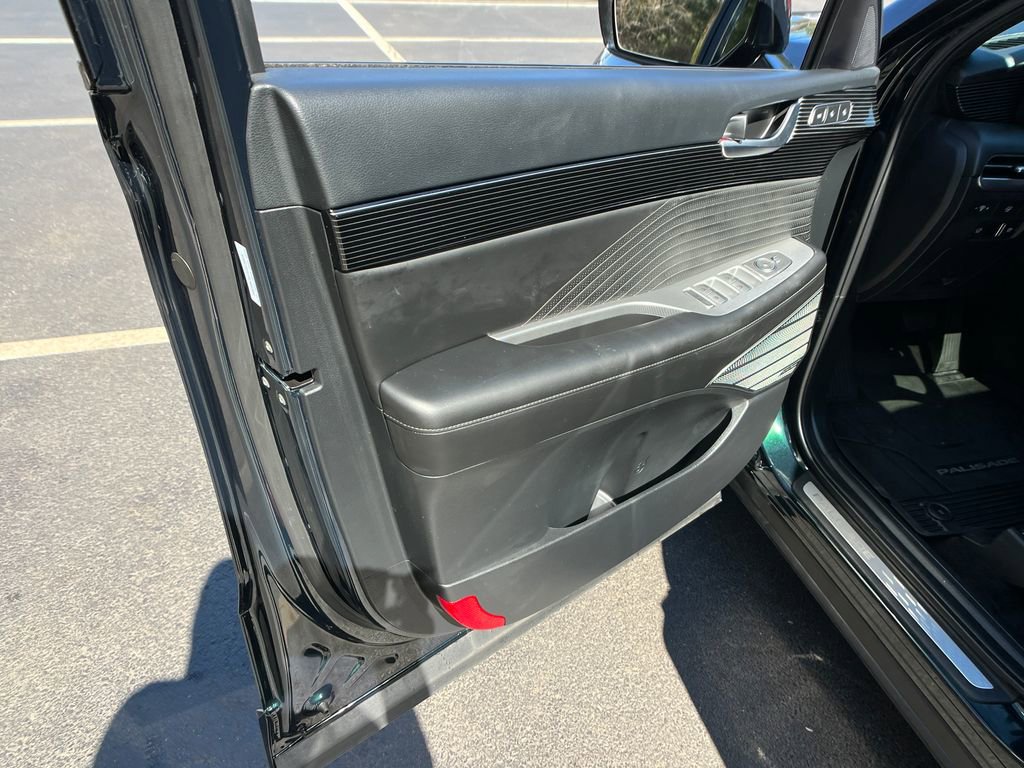 Used 2025 Hyundai Palisade Calligraphy image 12