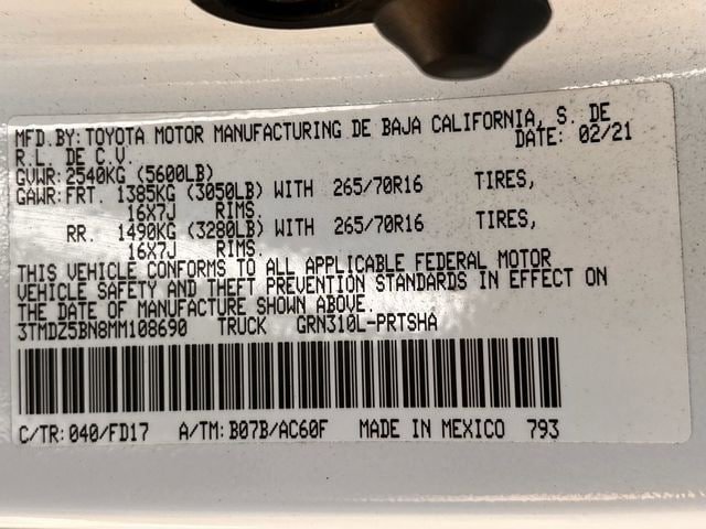 Used 2021 Toyota Tacoma TRD Off-Road image 31