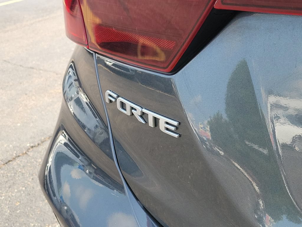 Used 2023 Kia Forte LXS FWD image 8