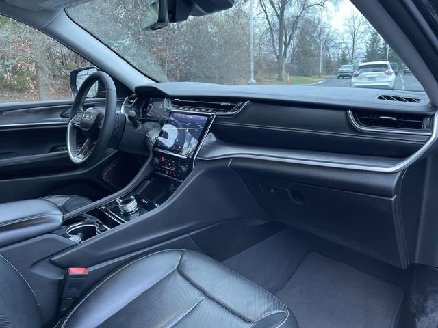 Used 2023 Jeep Grand Cherokee Limited w/ Luxury Tech Group II image 28