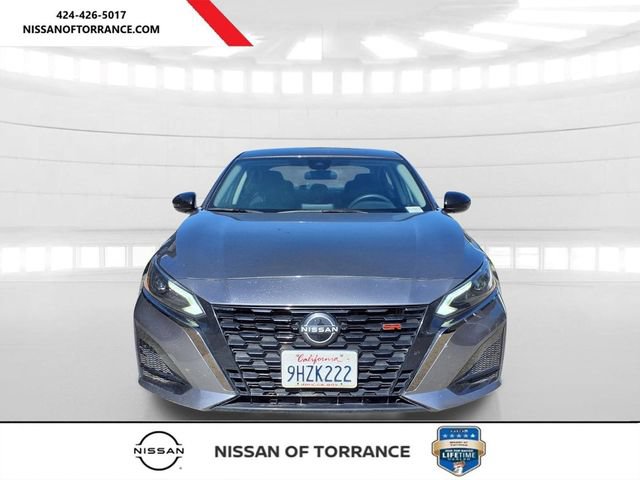 Used 2024 Nissan Altima 2.5 SR FWD image 2