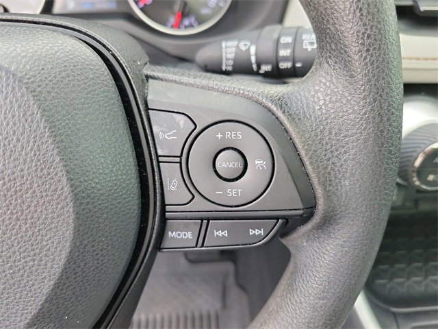 Used 2022 Toyota RAV4 XLE w/ Convenience Package image 17